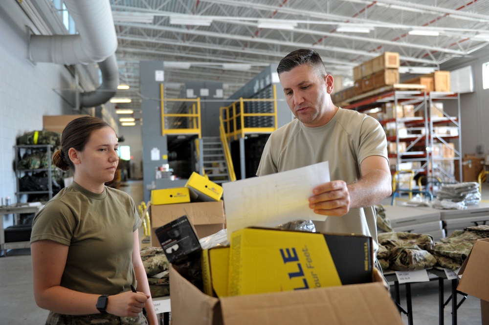 180FW Logistics Team Outfit Deploying Airmen