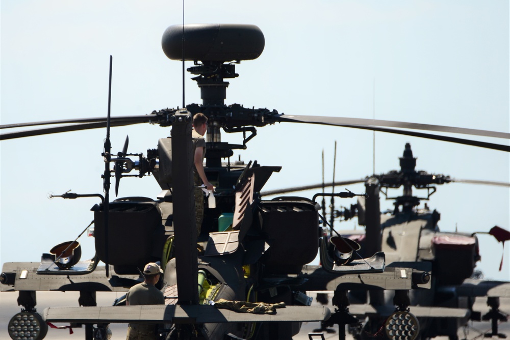 AH-64 Apache Helicopter Maintenance