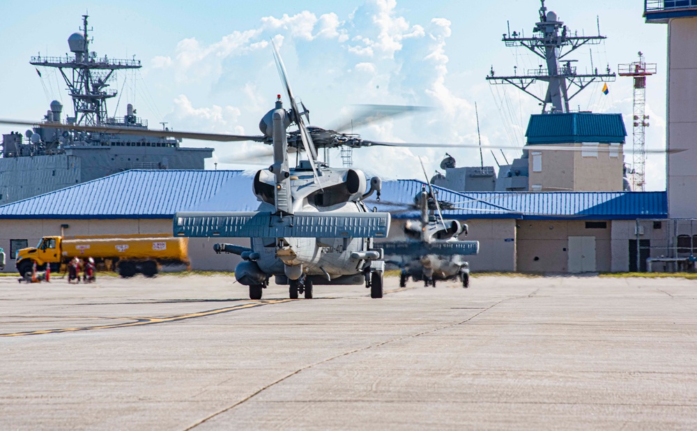 HMSWL Performs In-Flight Change of Command