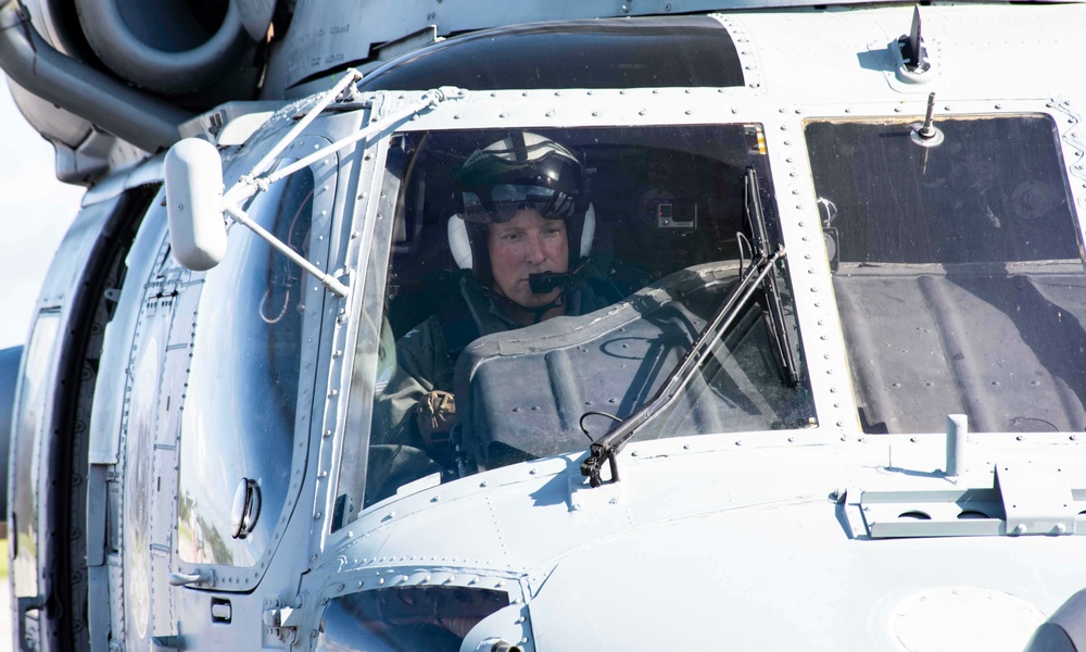 HMSWL Performs In-Flight Change of Command