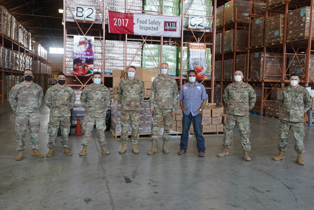 Brigadier General Greg Chaney visits South Texas Border