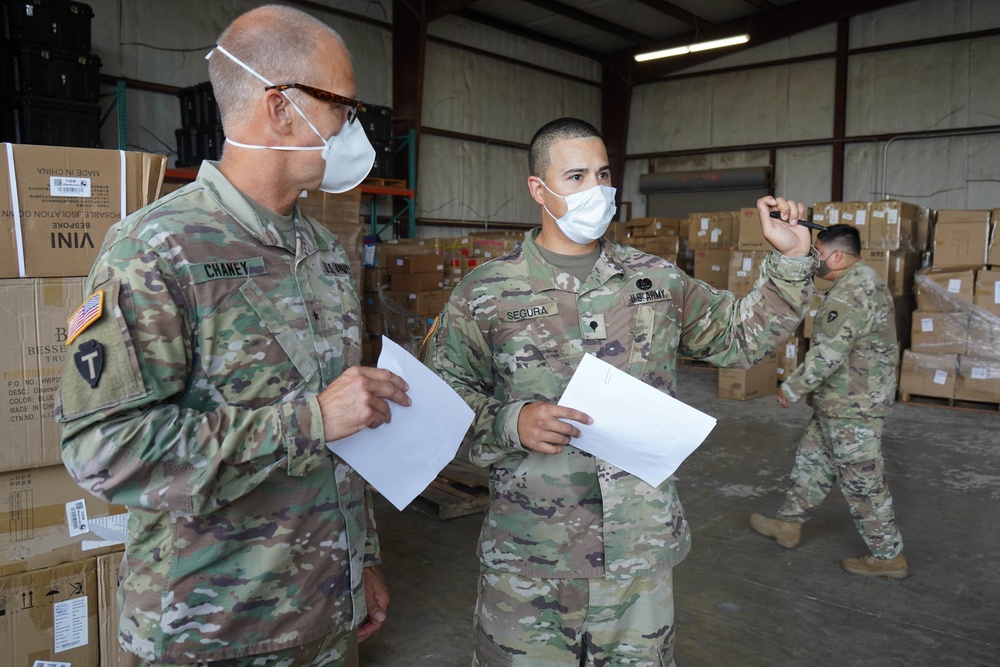 Brigadier General Greg Chaney visits South Texas Border