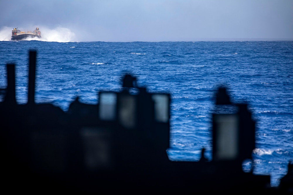 USS New York takes part in LCAC Operations.