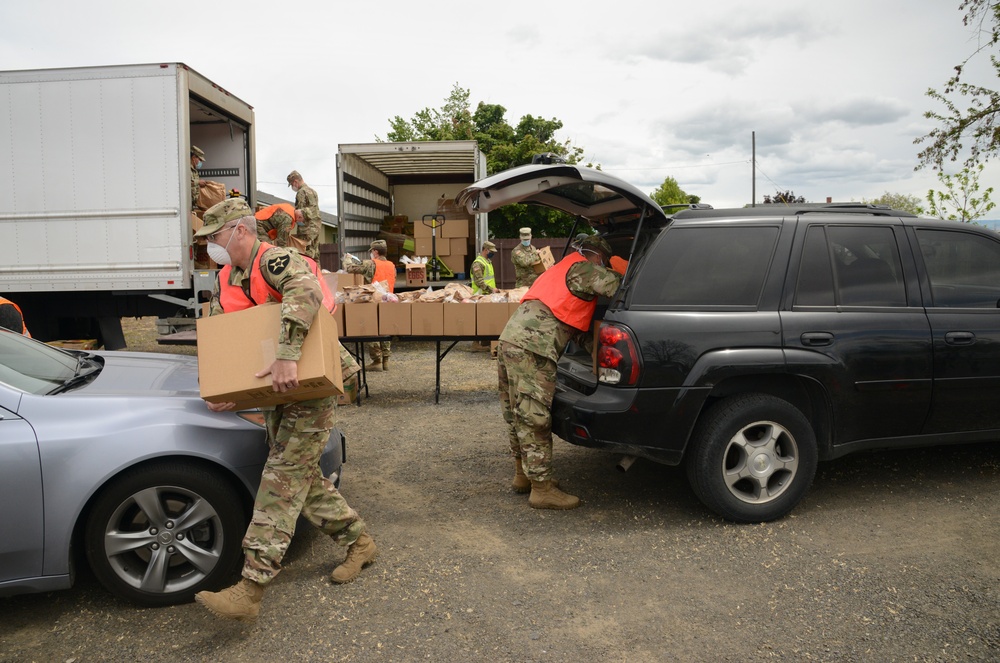 Washington National Guard members support food bank missions