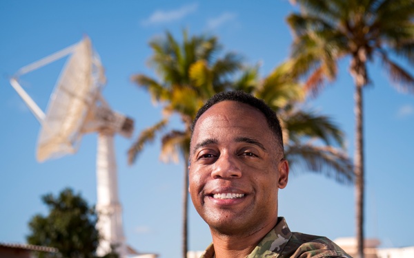 Learmonth Solar Observatory: 2WS, Det. 1 Airmen Look Up from Down Under