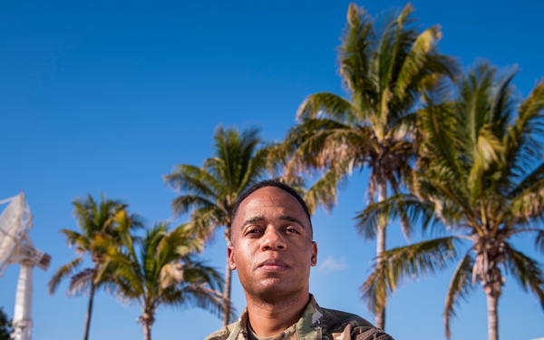 Learmonth Solar Observatory: 2WS, Det. 1 Airmen Look Up from Down Under