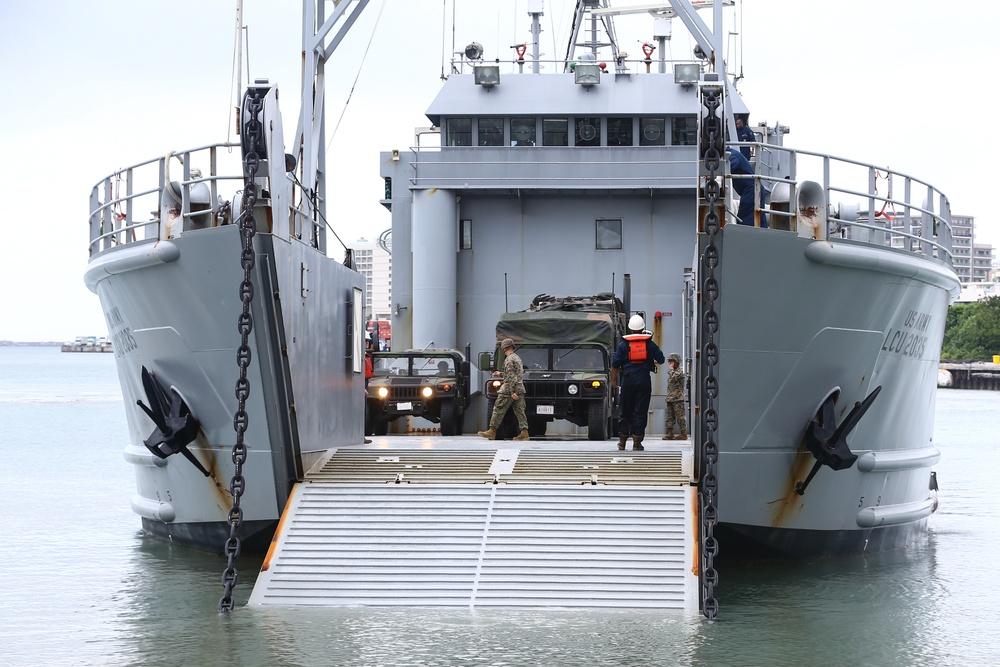 Ashore Thing | Marines with CLR-3 display ship-to-shore capabilities