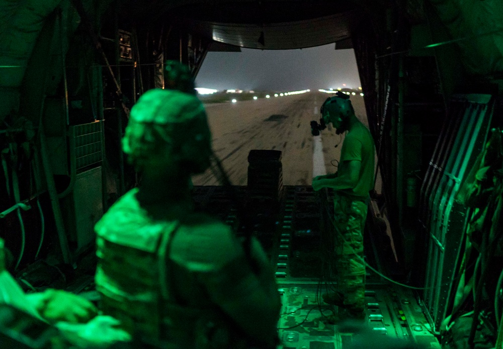 75th EAS resupplies U.S. forces in Somalia