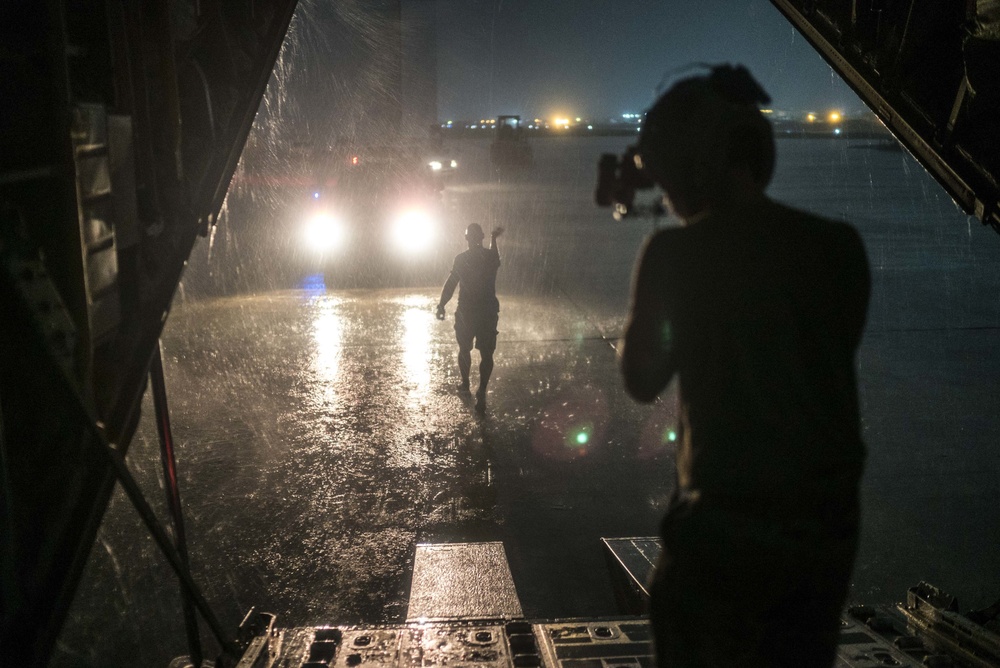 75th EAS resupplies U.S. forces in Somalia