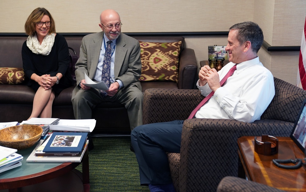 AAID Mark Green meets with Jeffrey Evans from Global Health