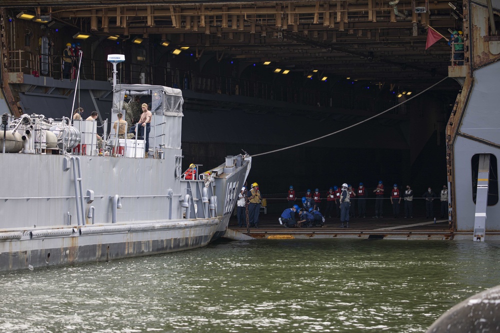 USS WASP (LHD 1) OPERATIONS AT SEA