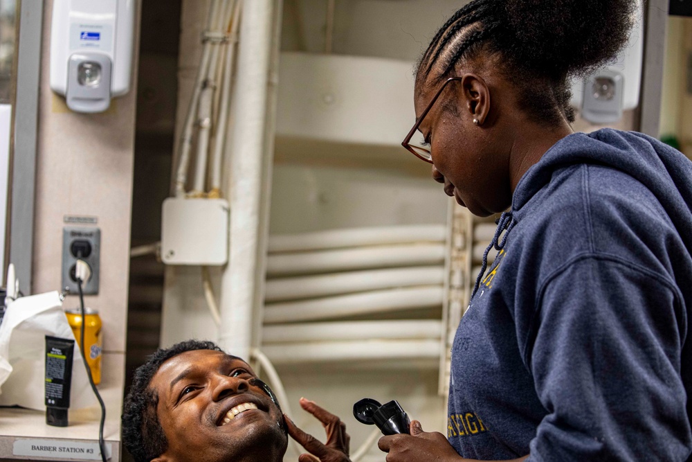 Sailors receive spa treatment for fathers day aboard the USS New York