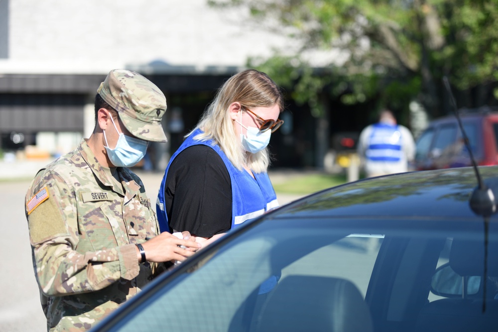 Michigan Guard; DHD4 serve Alpena residents at COVID drive-thru testing site