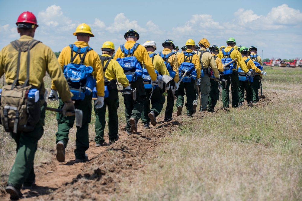 Idaho Guardsmen train to fight wildland fires earning Red Card certifications