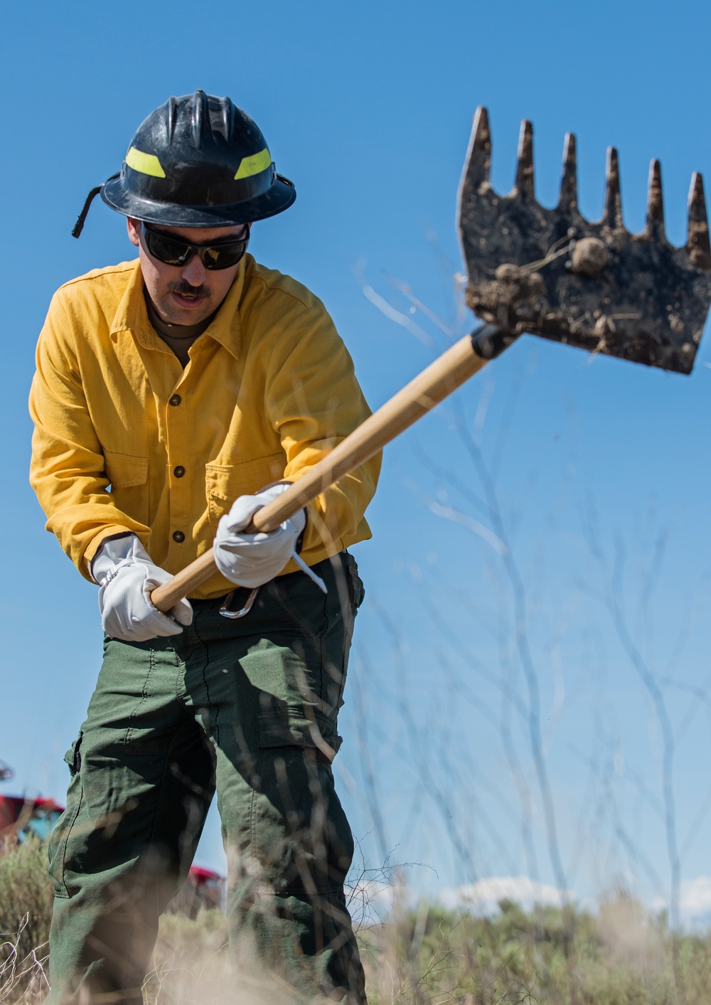 Idaho Guardsmen train to fight wildland fires earning Red Card certifications