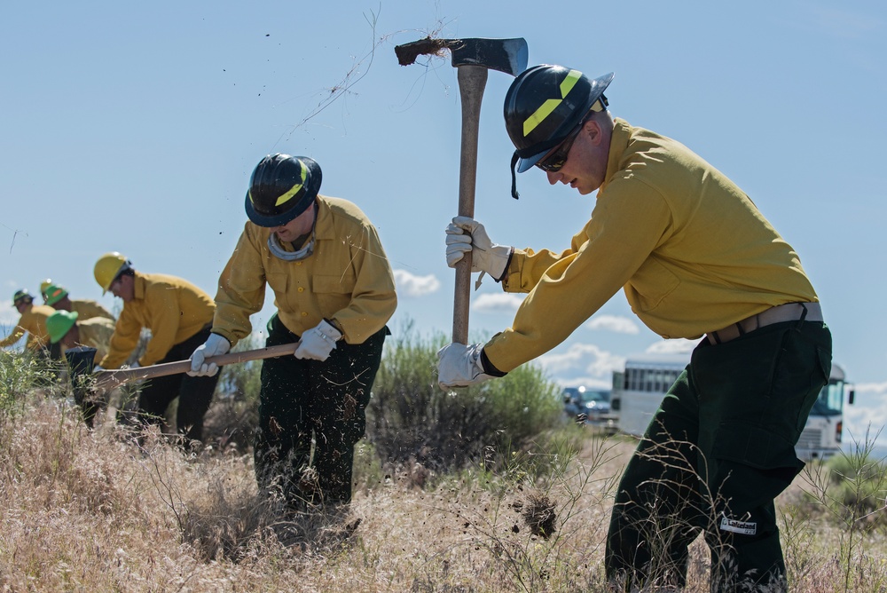 Idaho Guardsmen train to fight wildland fires earning Red Card certifications