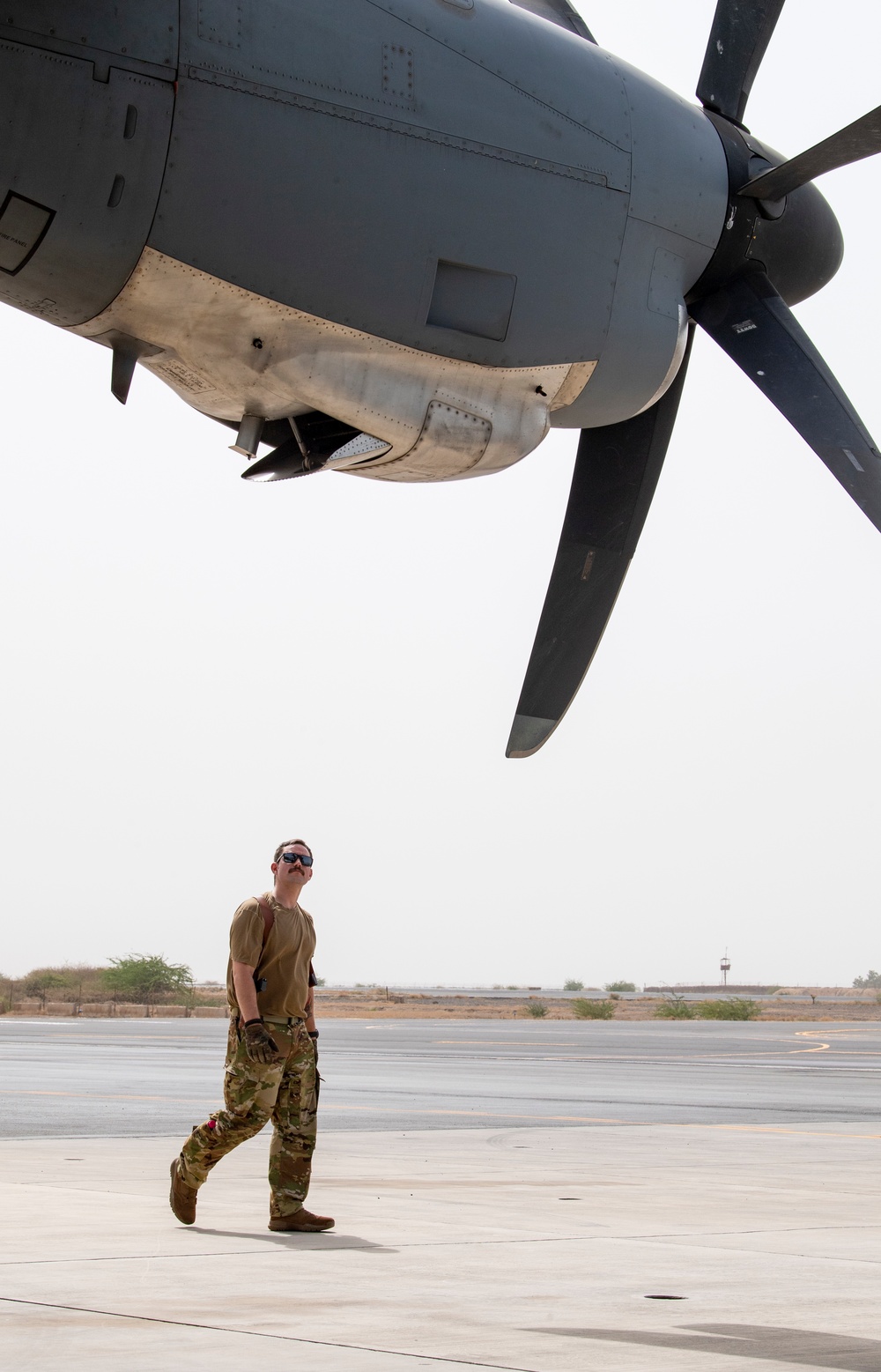 75th EAS delivers supplies to outstation in Somalia