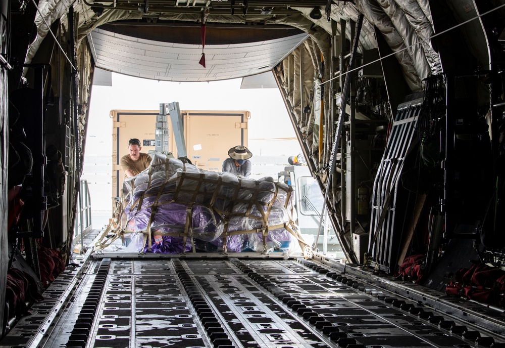 75th EAS delivers supplies to outstation in Somalia