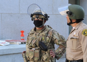Cal Guard's 224 SB assists law enforcement in Los Angeles