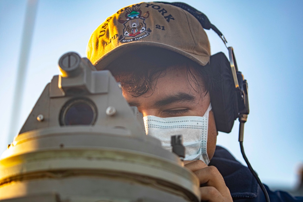 USS New York pulls into Rota, Spain