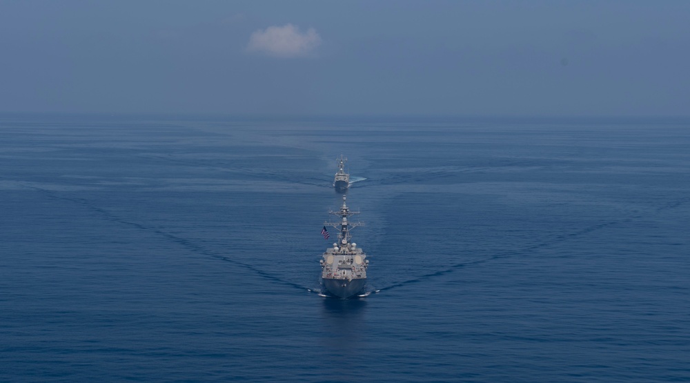 USS Roosevelt conducts photo exercise with Santa Maria-class frigate SPS Santa Maria (F81)