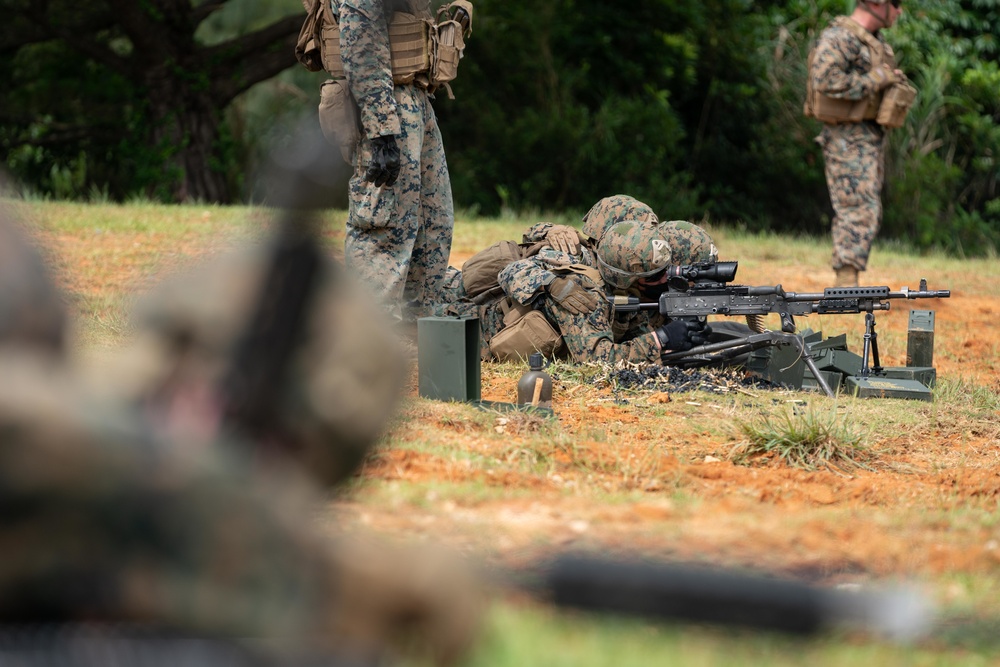 III MEF Marines work on combat proficiency with the M240B medium machine gun