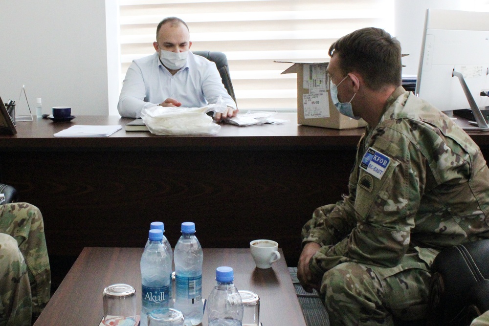 KFOR troops deliver PPE to Ranilug/Ranillug municipality