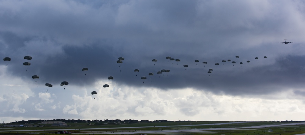 Paratroopers conduct Joint Forcible Entry Operation on Guam