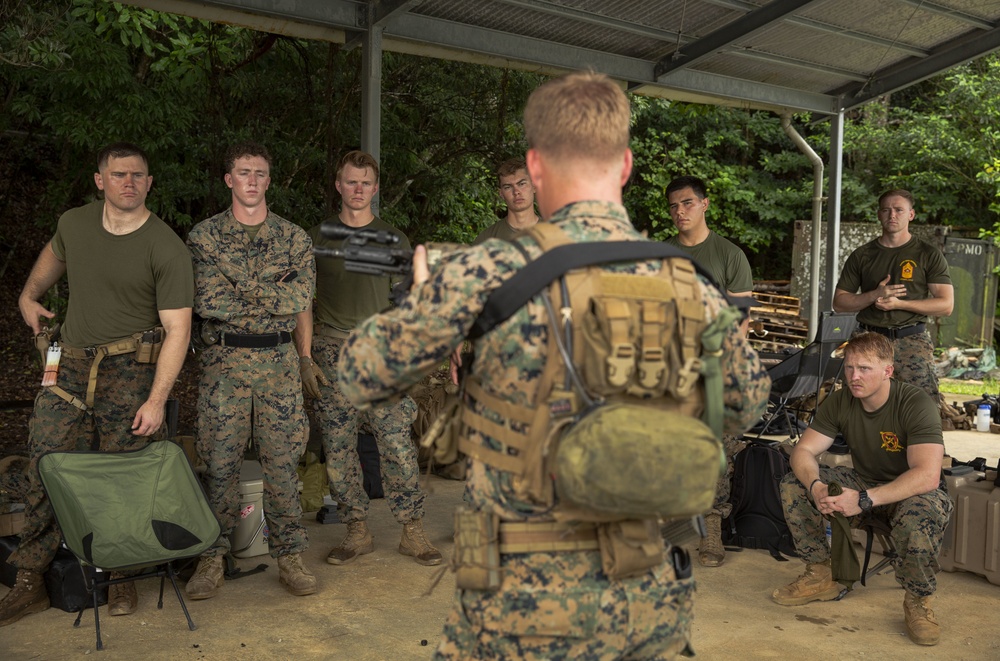 Recon Marines keep their shooting skills sharp