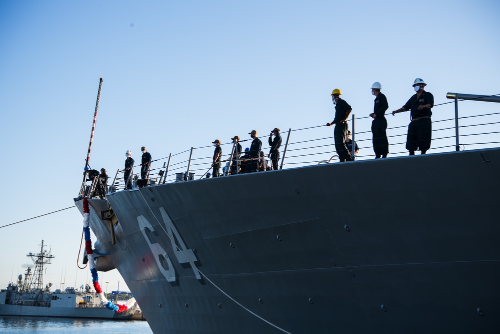 USS Carney (DDG 64) Departs NAVSTA Rota for Homeport Shift