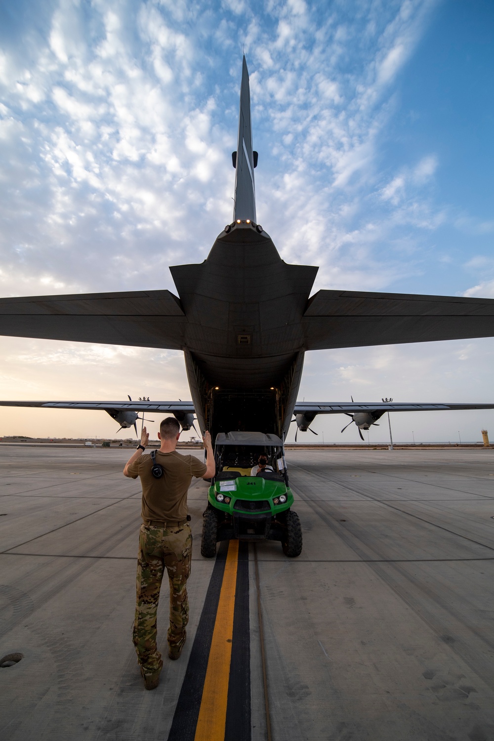 75th EAS delivers supplies to outstation in Somalia