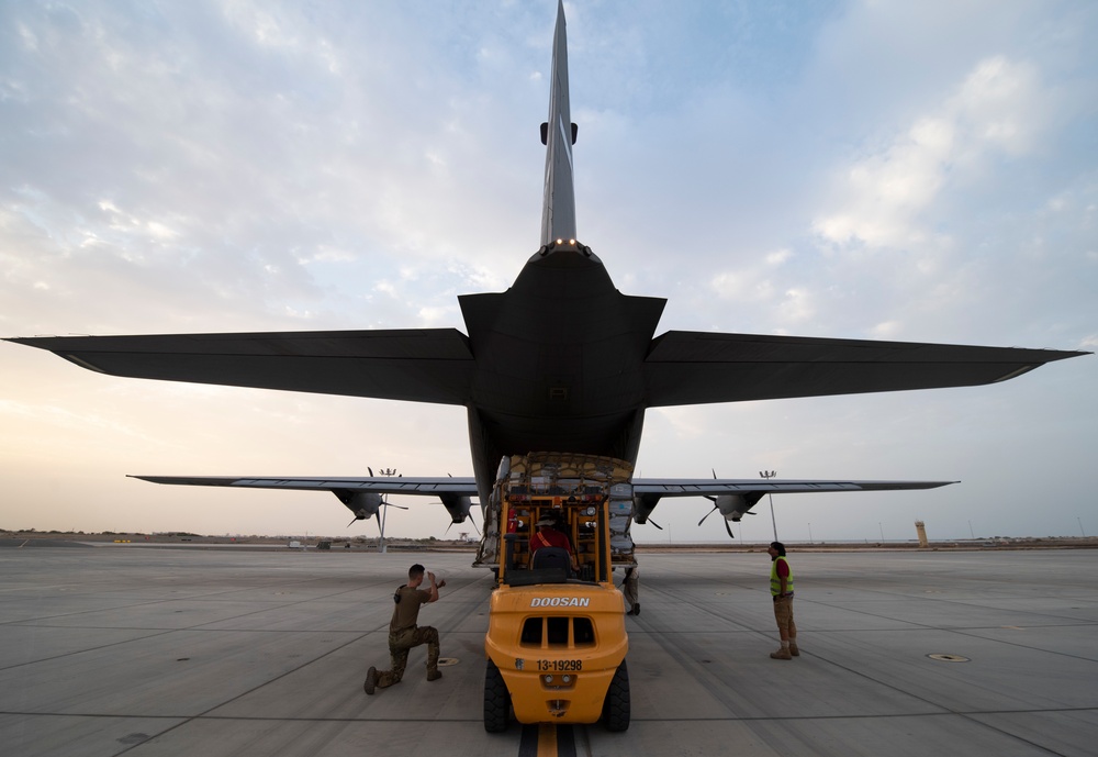 75th EAS delivers supplies to outstation in Somalia