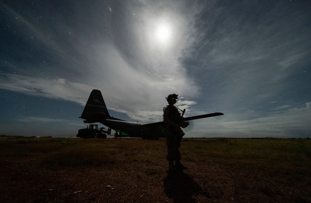 75th EAS delivers supplies to outstation in Somalia