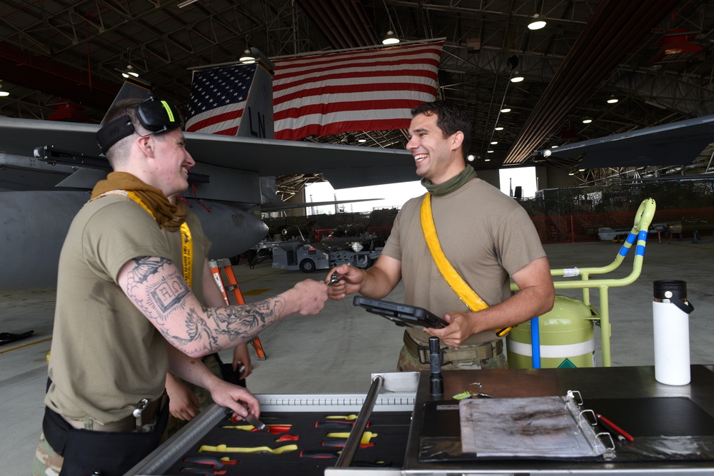 48th Fighter Wing host quarterly load crew competition