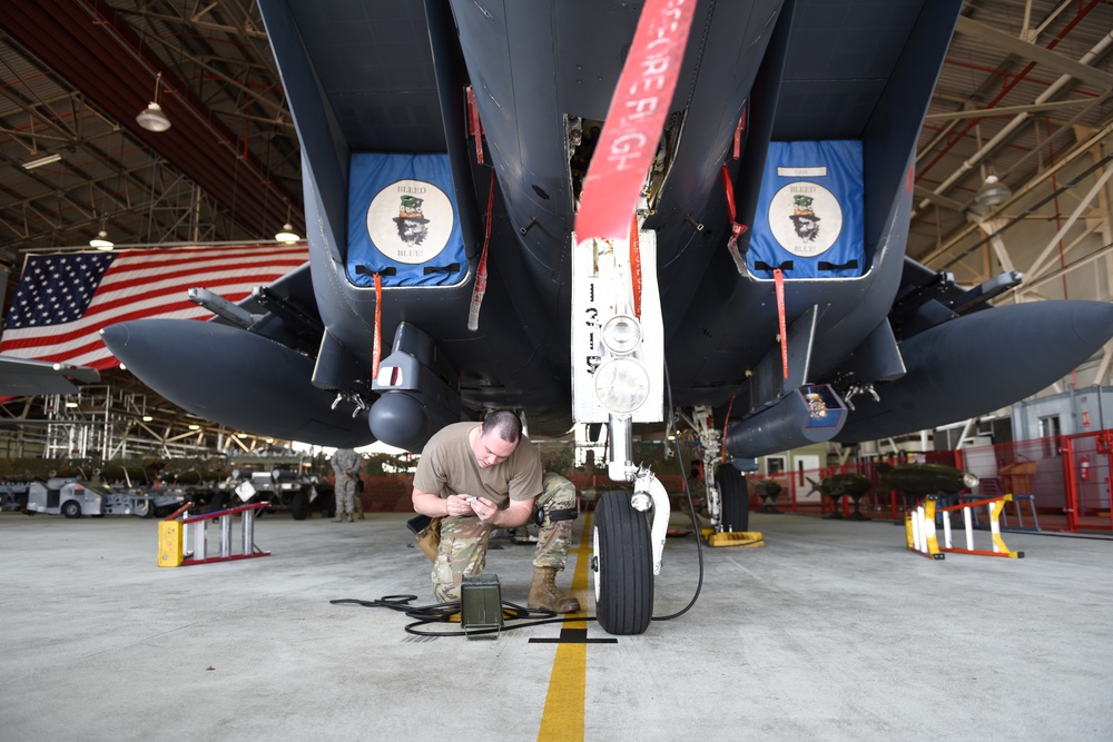 48th Fighter Wing host quarterly load crew competition