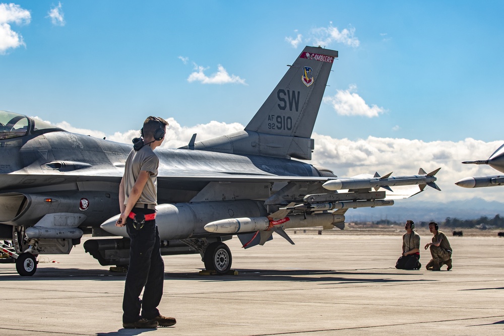 Gamblers fly at Red Flag 20-2