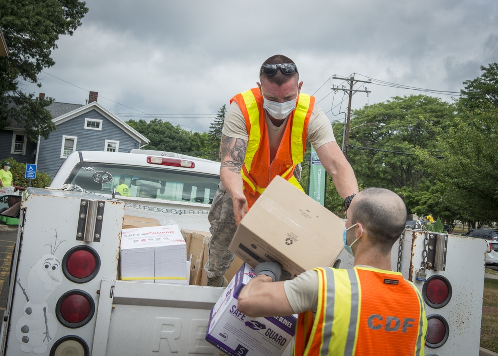 Connecticut Air National Guard distributes PPE in North Haven