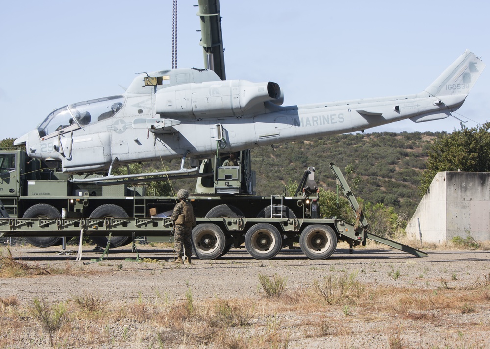 Marine Wing Support Squadron 373 Perfoms Aircraft Recovery Training