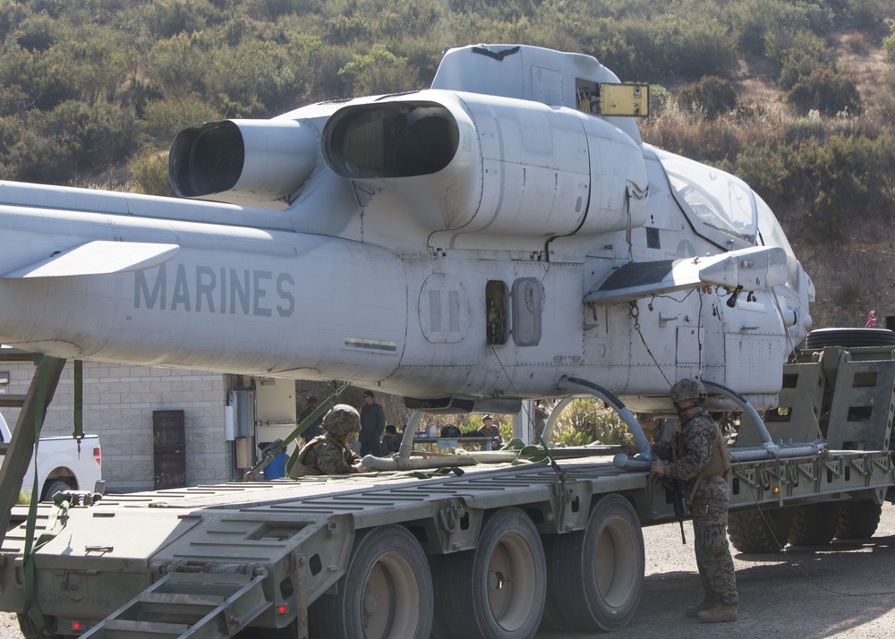 Marine Wing Support Squadron 373 Perfoms Aircraft Recovery Training