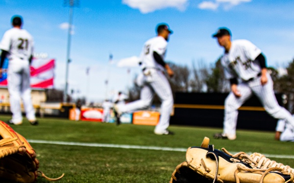 Army Black Knights Play at Inaugural Armed Forces Invitational