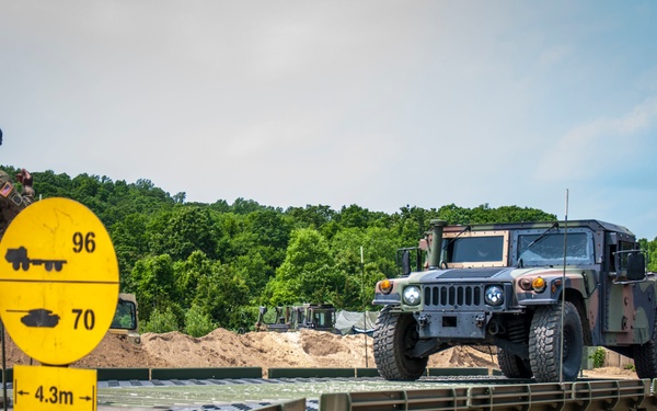 250th MRBC Conducts Bridging Operations Training