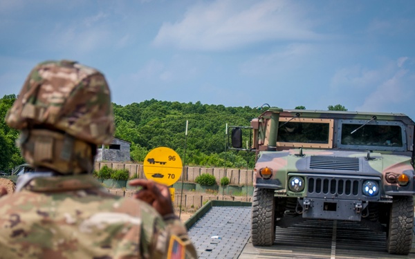 250th MRBC Conducts Bridging Operations Training
