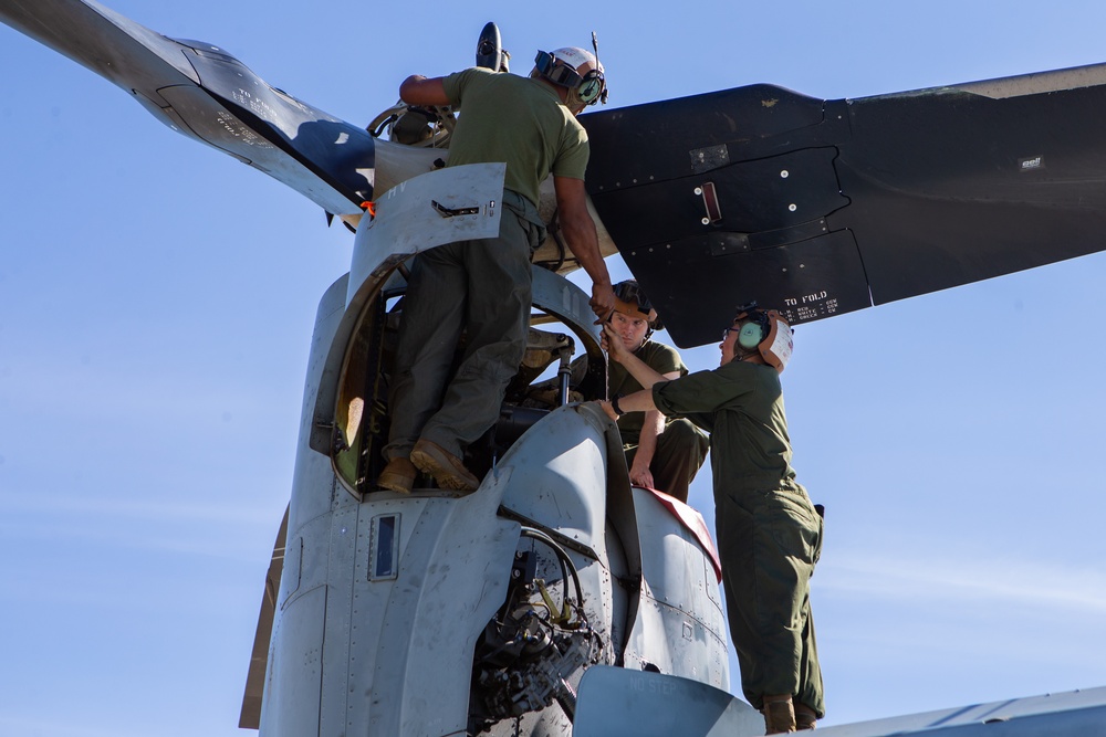 VMM-266 Maintains MV-22B Ospreys