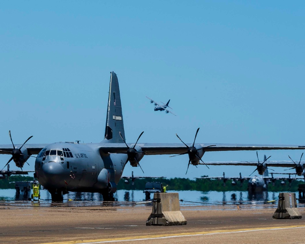 913th Airlift Group deputy commander final flight