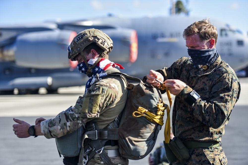 Joint airdrop mission in Hawaii