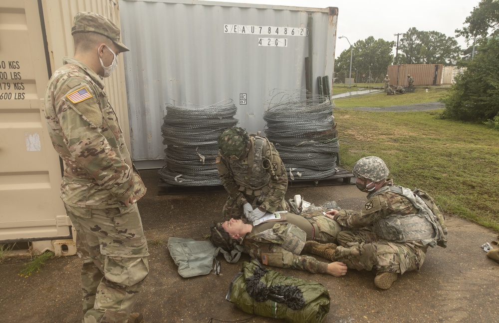 Buffalo medics train Soldiers on combat casualty care