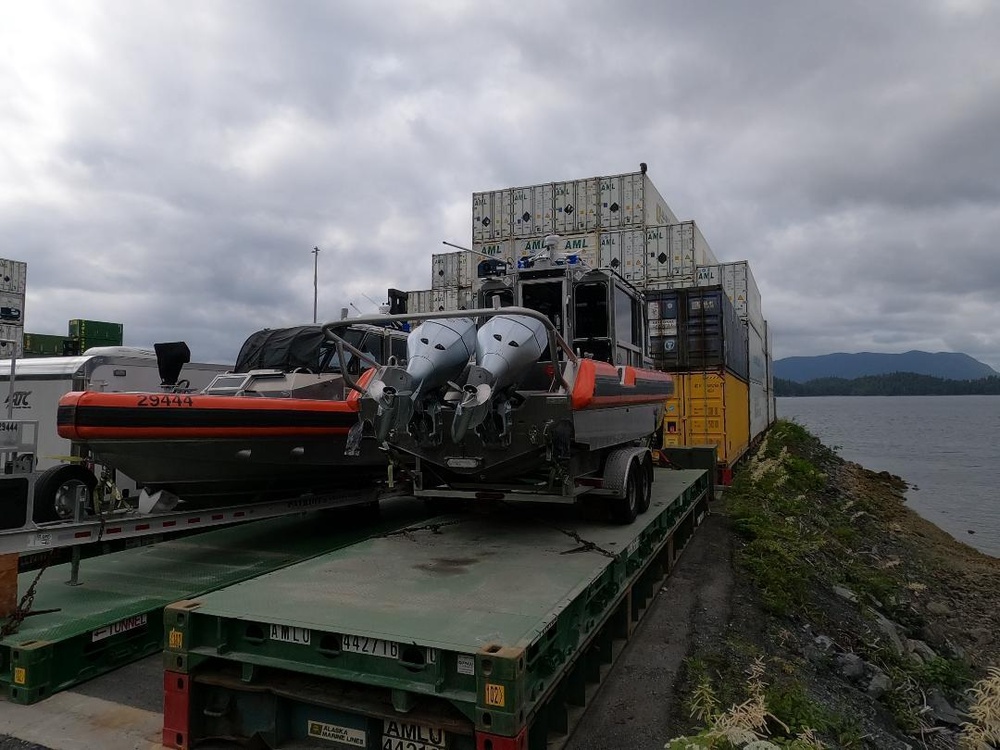 Coast Guard Seattle-based MSST teams deploy to Alaska