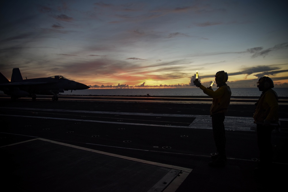 USS Ronald Reagan (CVN 76) Sailors Perform Routine Flight Operations