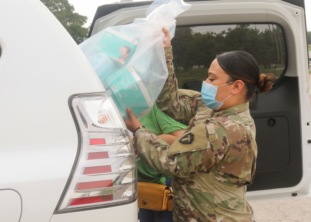 Joint Task Force 176 Soldiers supply medical providers with PPE