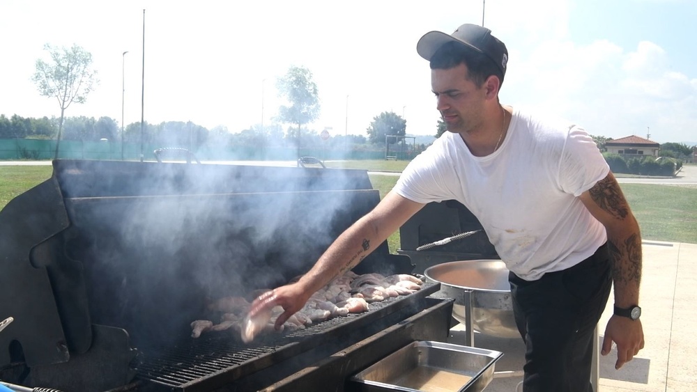 Del Din DFAC Hosts Chili Cook-off Photo 2